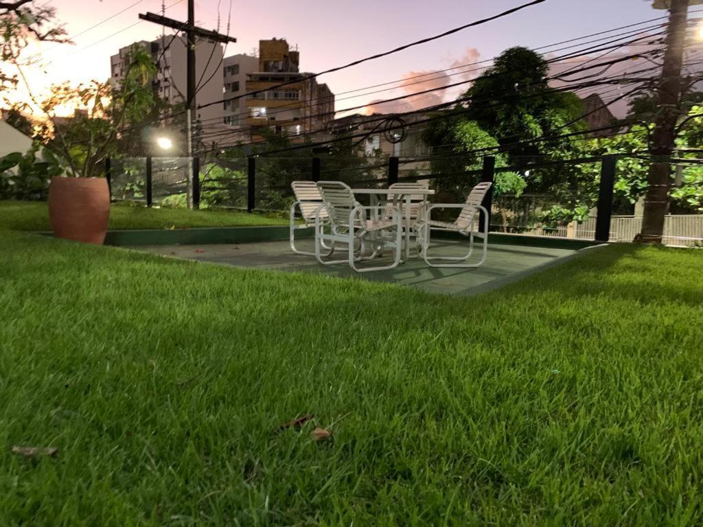 Maravilhoso Apartamento 2 Quartos Com Ofuro Porto Da Barra Salvador Summer Barra Flat 외부 사진